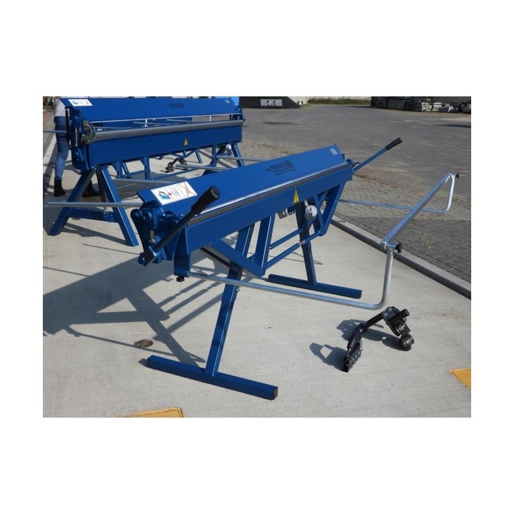 Abkantbank 2000L, Biegemaschine mit Rollenschere