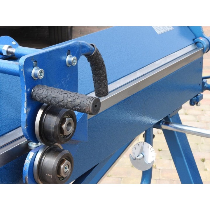 Abkantbank ZGR-2140/0.8/160 mit Rollenschere 0,8 mm