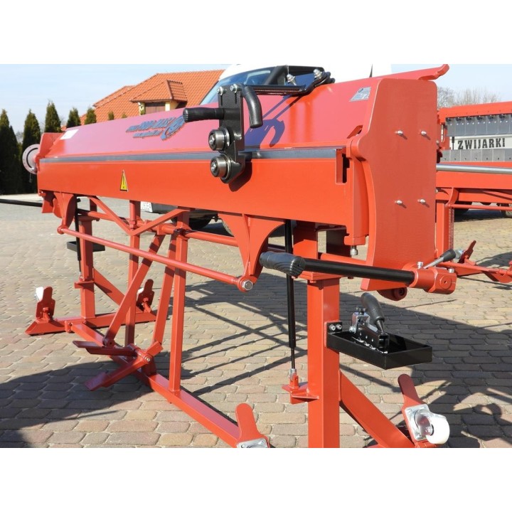 Abkantbank RED PLUS 3m mit Fußpedal, Rollenschere, Biegemaschine