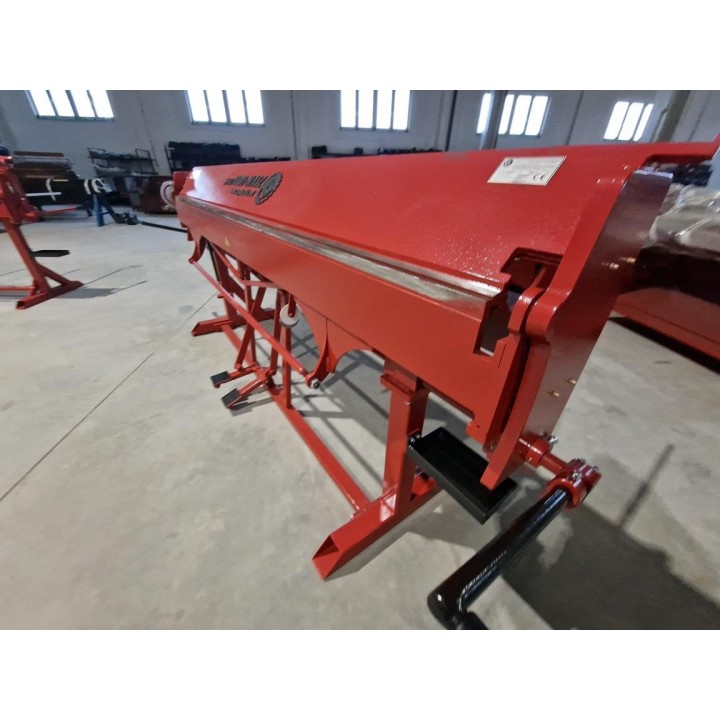 Abkantbank RED PLUS 3m mit Fußpedal, Rollenschere, Biegemaschine