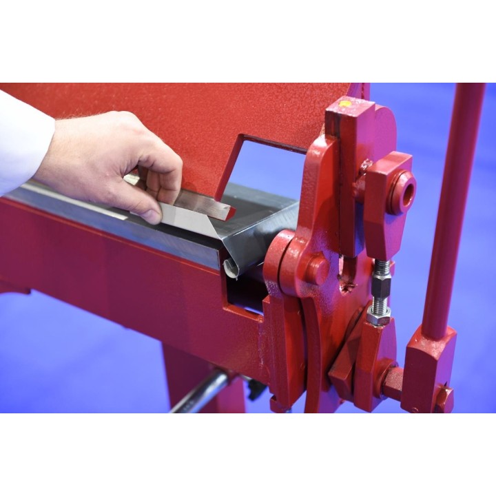 RED 2,7m Abkantbank Biegemaschine RED 2700/1.0 + Aussparung