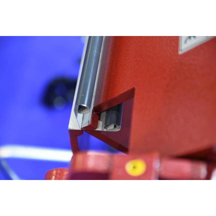 RED 2,7m Abkantbank Biegemaschine RED 2700/1.0 + Aussparung