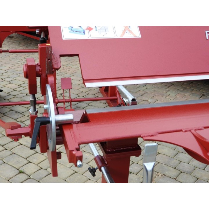 Biegemaschine RED PLUS1400 inkl. Transportrollen, Abkantbank