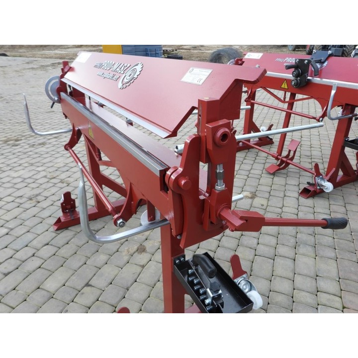 Abkantbank RED 1.4m, Biegemaschine RED 1400 mit Transportrollen